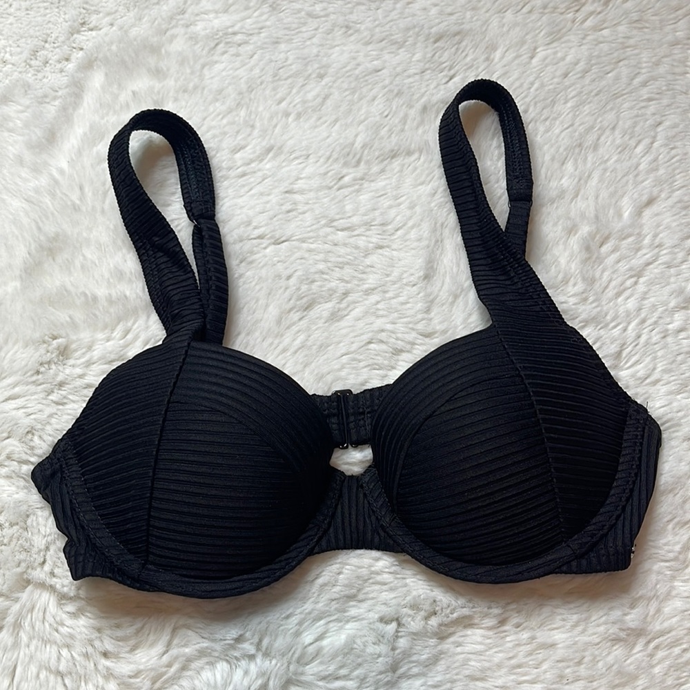 PINK Victoria’s Secret Swim Top - SIZE: XS